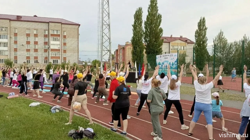 В Ишиме стартовало «Спортивное лето с Первыми» — занятия продлятся до 31 августа