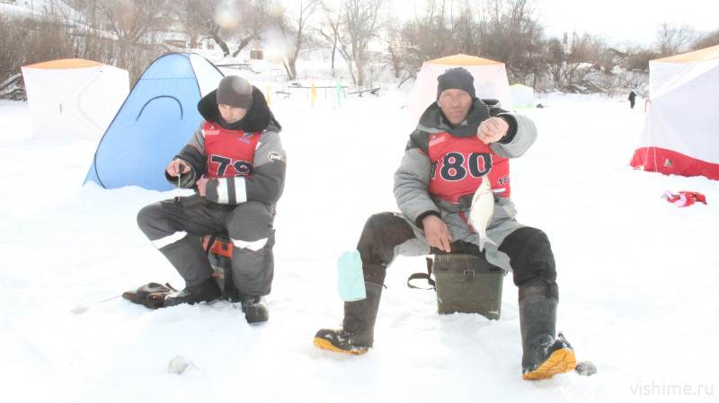 В Ишимском округе прошёл открытый чемпионат по зимней рыбалке