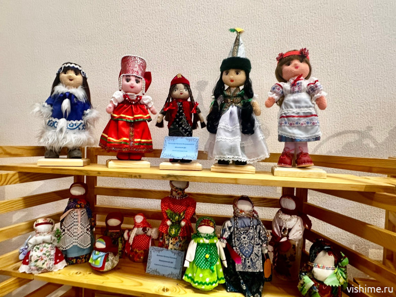 Более 50 рукодельниц представили работы на фестивале «Народные истоки» в Ишимском районе