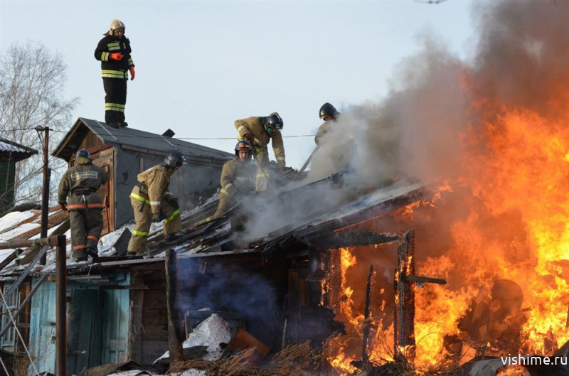 Ишимцев просят соблюдать правила пожарной безопасности