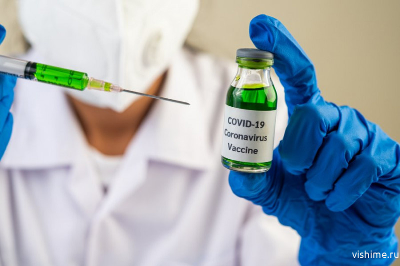 Побочка российской вакцины от COVID: На что жалуются добровольцы?