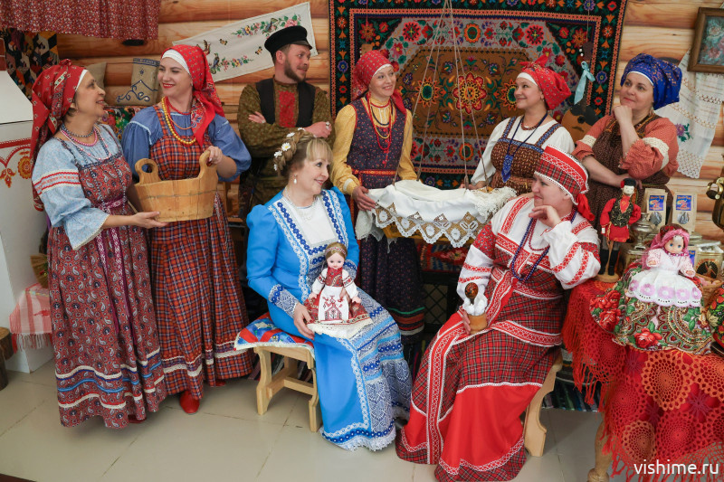 Выставка, концерт и чествование лучших: в Ишиме отметили 30-летие Дома национальных культур