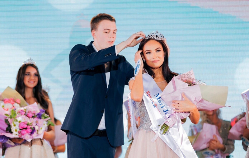 Девушка из Ишима вошла ТОП 5 финалисток "Краса России" и одной из главных красавиц России