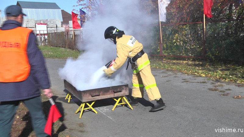 В Ишимском районе прошли соревнования «Юный пожарный»  