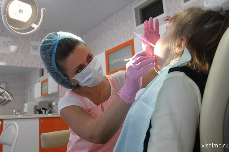 В Ишимских школах откроют стоматологические кабинеты
