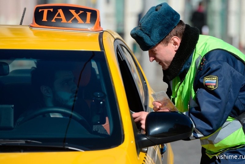 Начали с водителей такси: в Ишиме усиливаются рейды ГИБДД