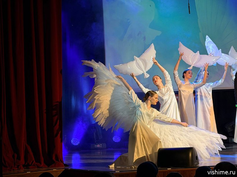 В Ишиме прошёл благотворительный концерт в поддержку российских военнослужащих