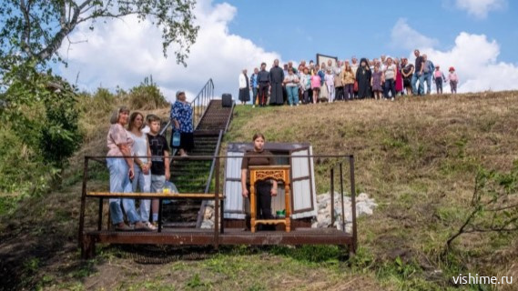 В Ишимском районе возрождён родник у деревни Орловка
