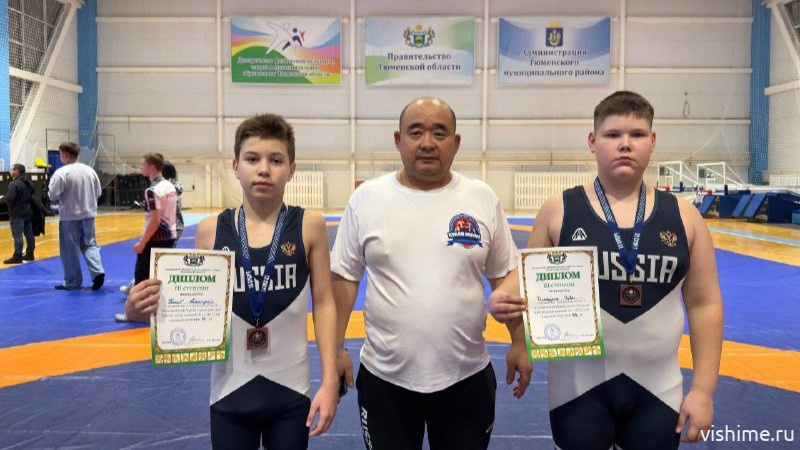 Ишимцы завоевали две бронзовые медали на первенстве Тюменской области по греко-римской борьбе