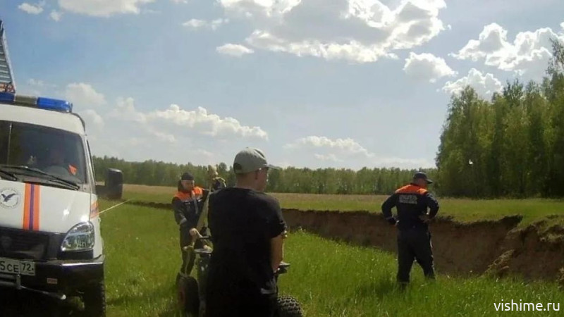 В лесу под Ишимом спасли 14-летнего подростка на сломанном квадроцикле