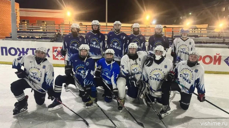  Ишимские хоккеисты обыграли команду из Казанского
