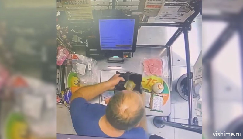 Полиция Ишима задержала мужчину за кражу из сетевого магазина