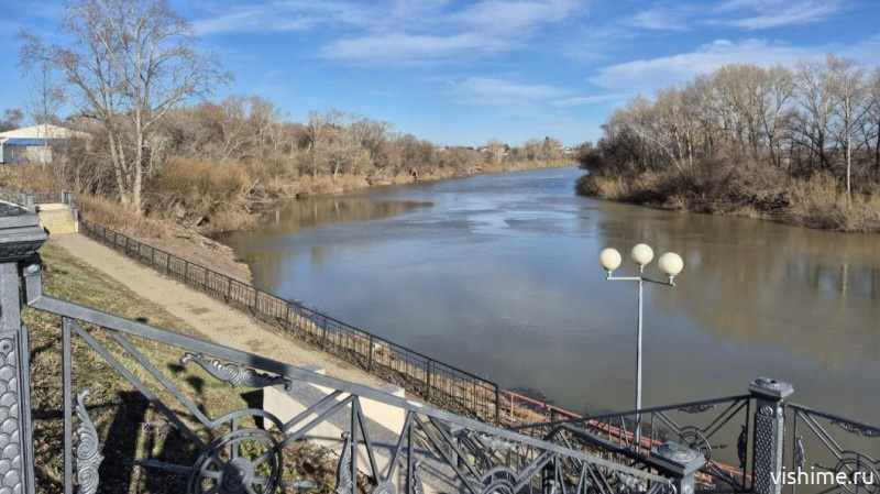 Четыре низководных моста подтоплены в Тюменской области из-за подъёма Ишима