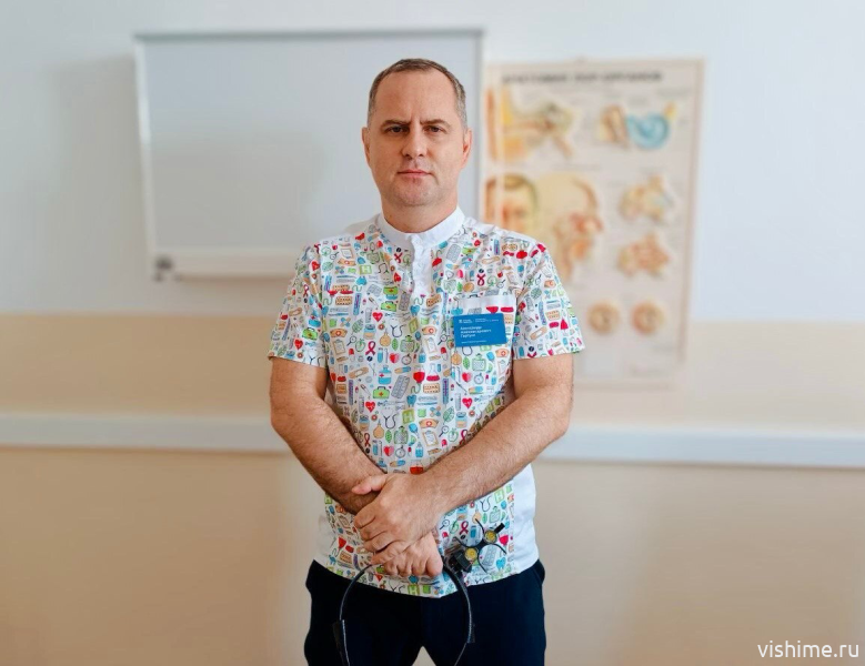 Врач вернул пациенту голос