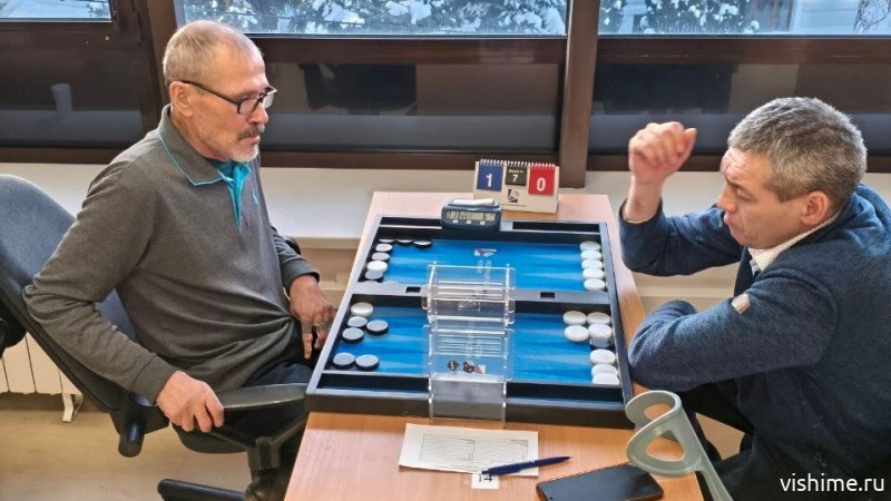 Команда из Ишима дебютировала на областных соревнованиях по нардам