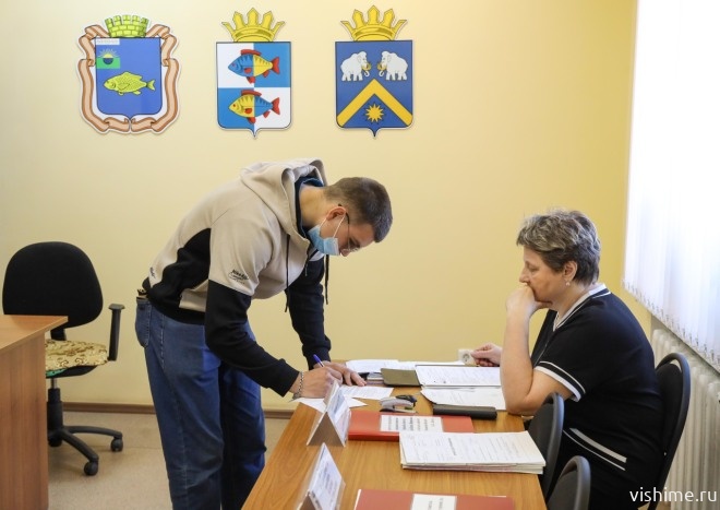 Молодые ишимцы идут на службу