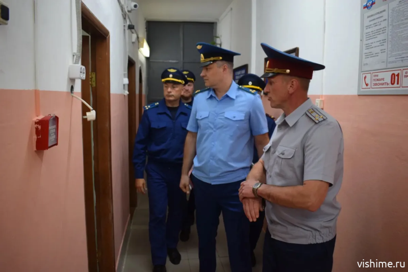 Прокуратура и УФСИН проверили безопасность и быт осуждённых в ишимской колонии №6