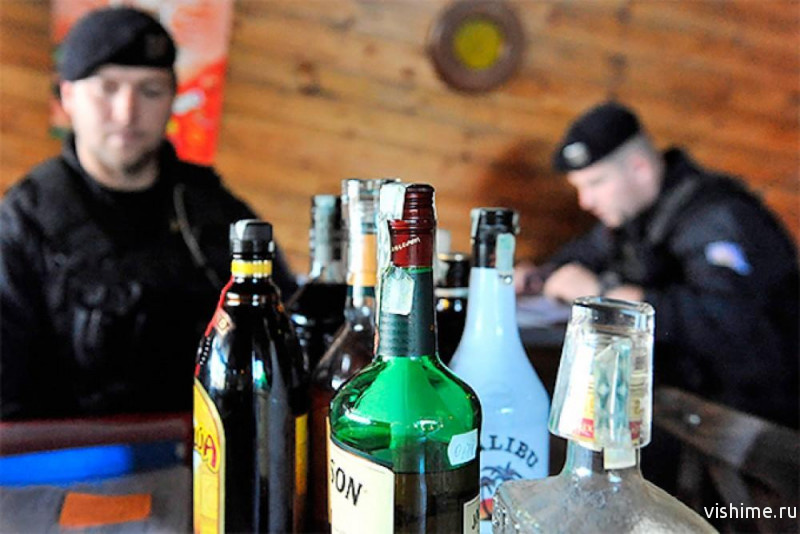 Контрафактный алкоголь и табак распространяла преступная группировка ишимцев
