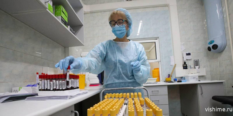 В России за сутки выявлено 5509 заразившихся коронавирусом