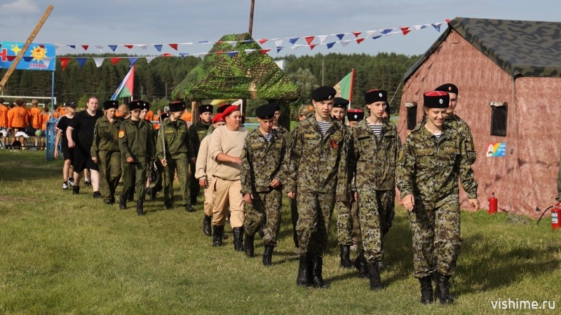 Первая смена военно-патриотического лагеря «Ишимские ратники» стартовала в «Дружбе»