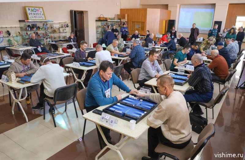 В Ишиме прошёл городской турнир по длинным нардам