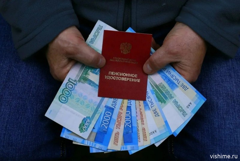 Более 8 тысяч пенсионеров в Тюменской области получают надбавку за сельский стаж