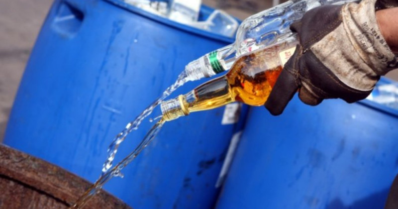 В Ишиме уничтожат больше 16 тысяч бутылок контрафактного алкоголя